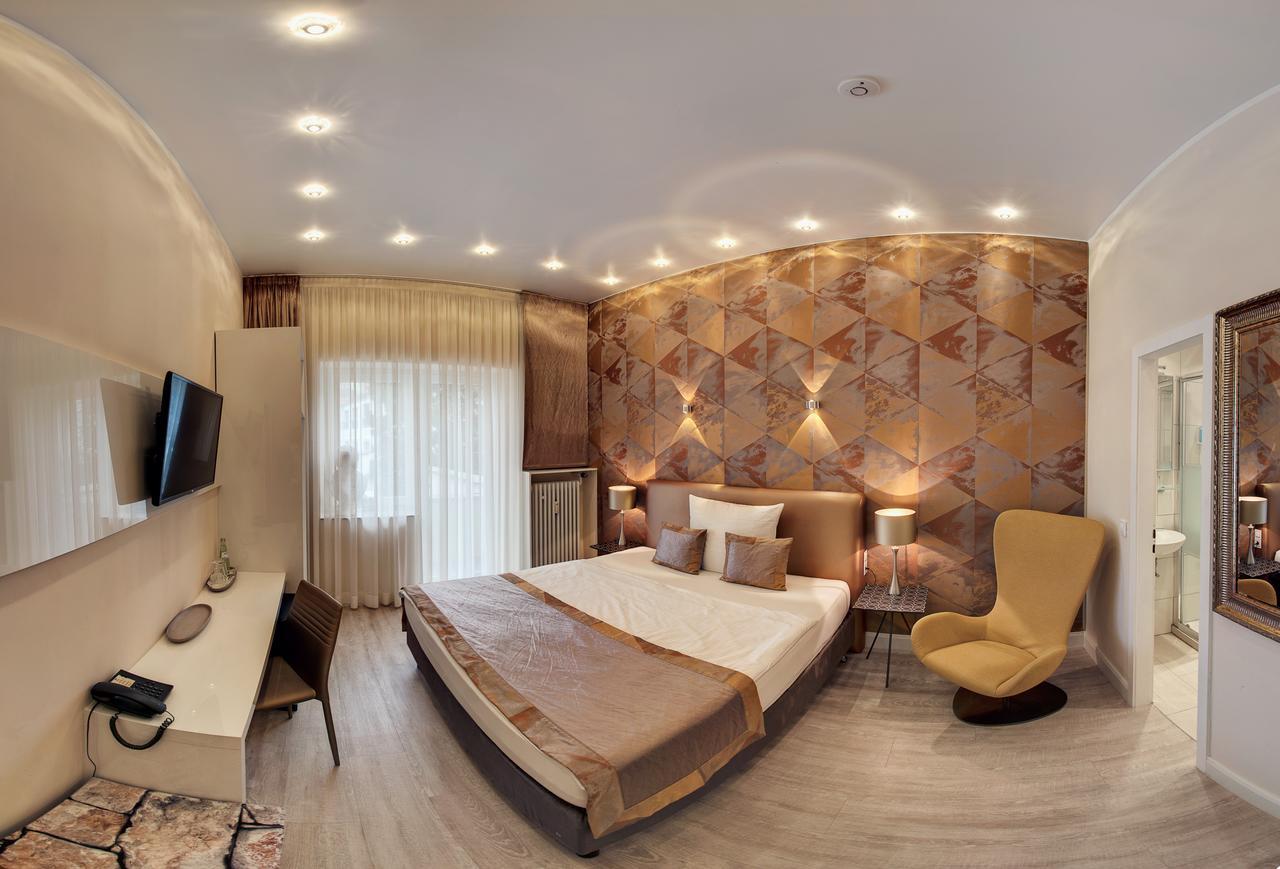 Hotel Prinz Anton Dusseldorf Bagian luar foto
