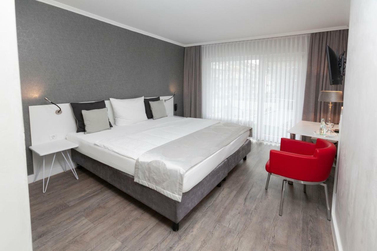 Hotel Prinz Anton Dusseldorf Bagian luar foto